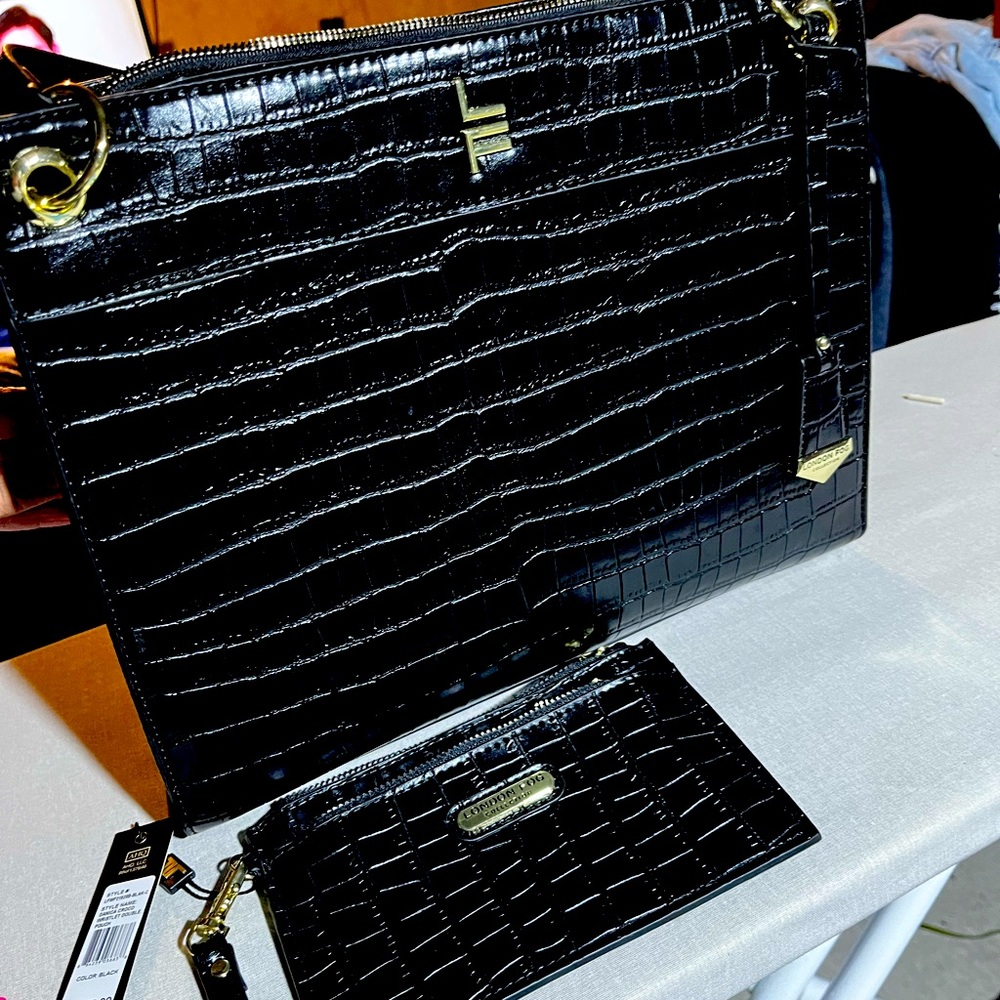 London Fog tote with matching clutch!!!